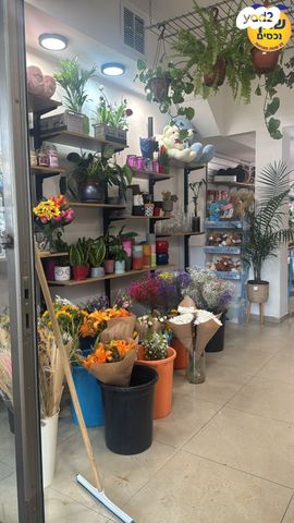 חנויות/ שטח מסחרי, ביאליק, שכונת חשמונאים, מרכז העיר א, רמת גן