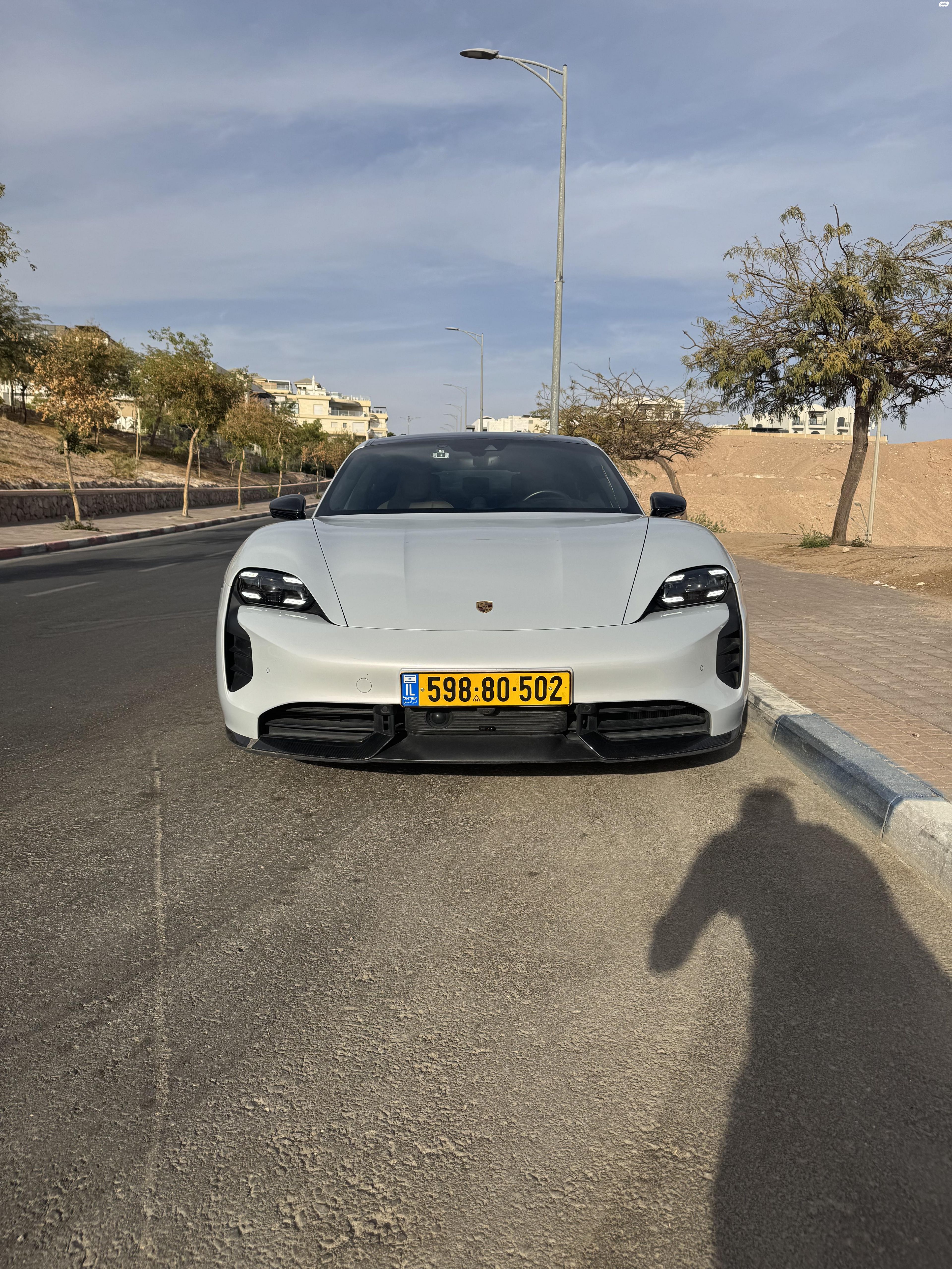 מודעת רכב פורשה טייקן