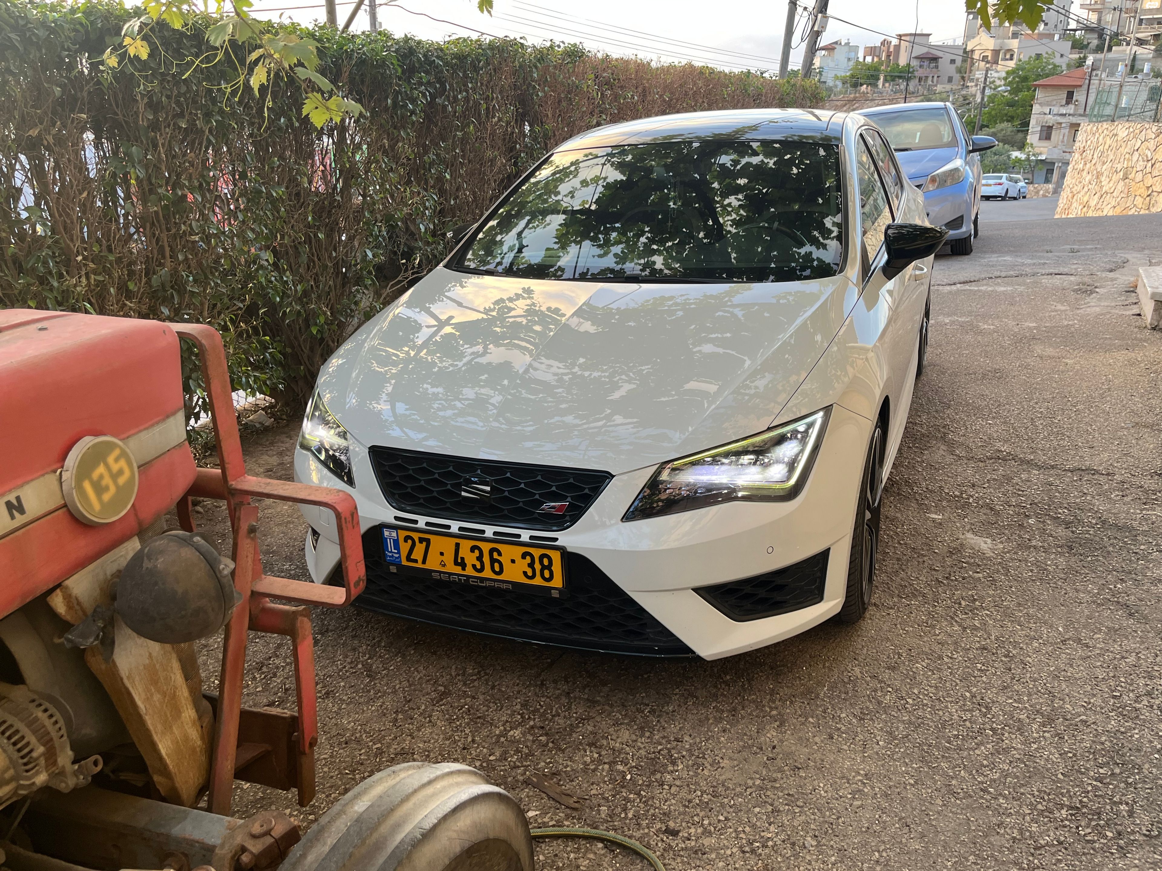 מודעת רכב סיאט לאון