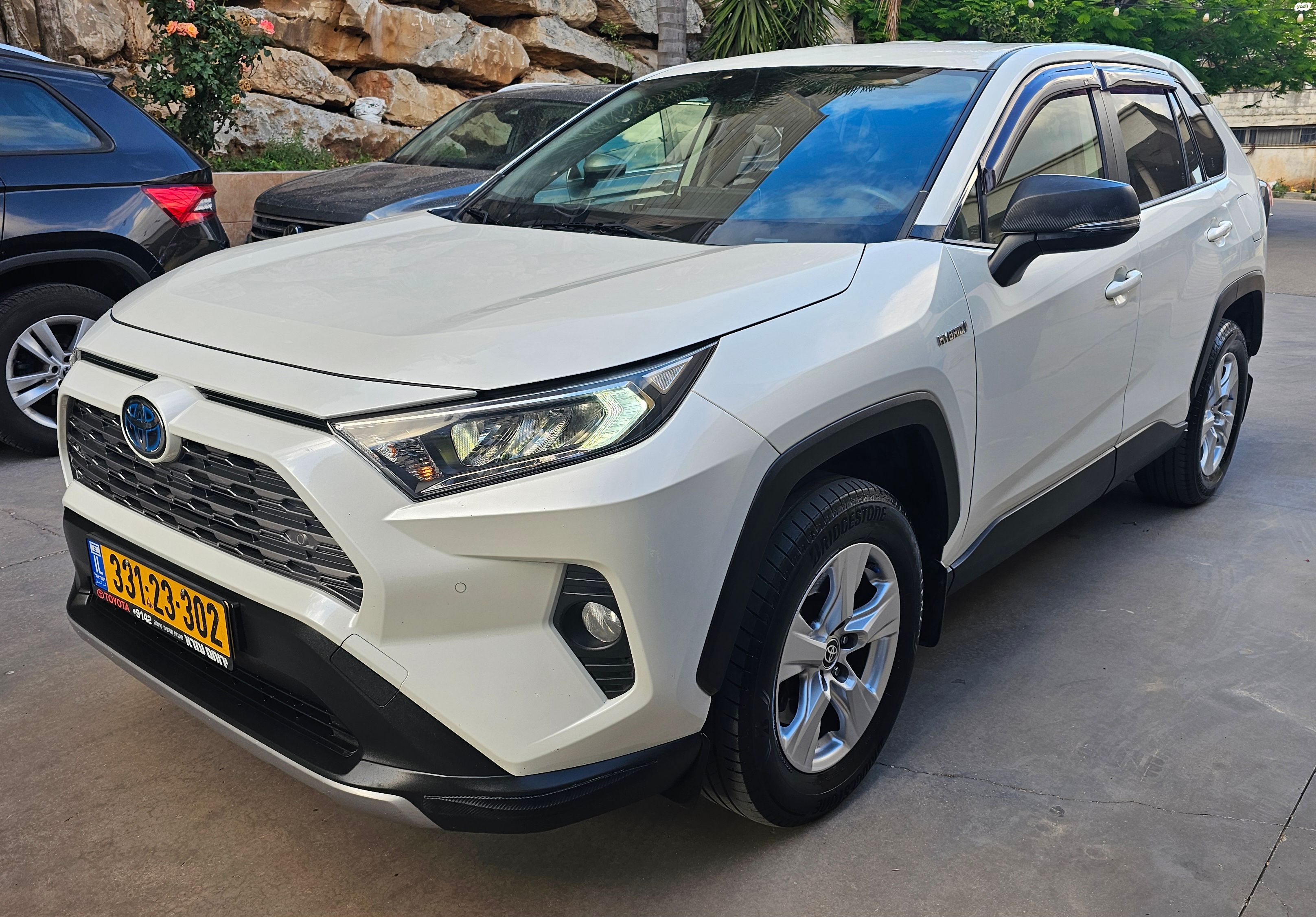 מודעת רכב טויוטה RAV4