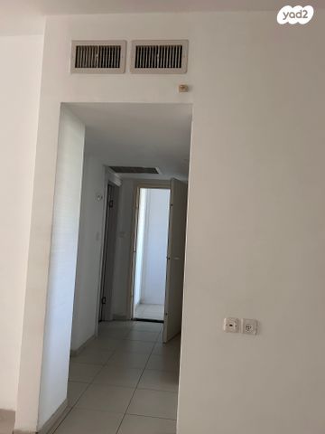 דירה, שדרות העצמאות 47, רמות בן צבי, יבנה