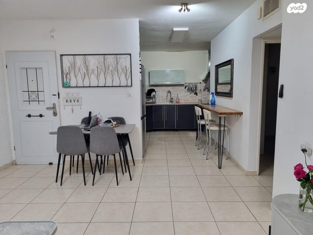 דירה, גבעת התחמושת 37, קרית שרת מערב, חולון