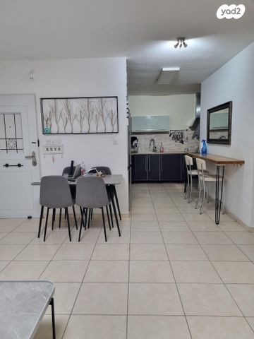 דירה, גבעת התחמושת 37, קרית שרת מערב, חולון