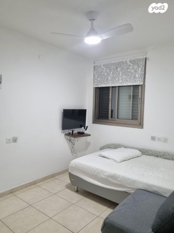 דירה, גבעת התחמושת 37, קרית שרת מערב, חולון