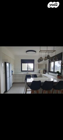 בית פרטי/ קוטג', פרוד, פרוד, פרוד