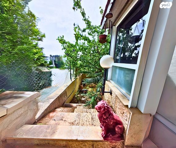 דירת גן, אנטיגונוס, ירושלים