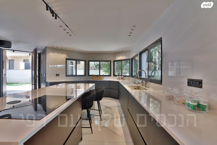 בית פרטי/ קוטג', שבענה, אזור