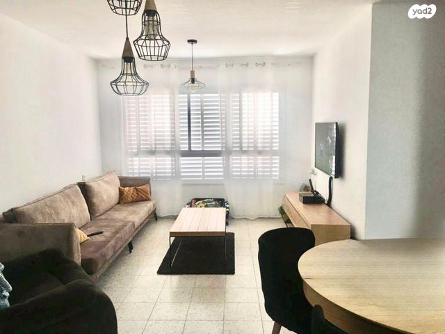 דירה, הרב זוארץ פריג'ה, נאות גנים, נתניה