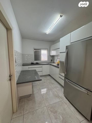 דירה, אבשלום 26, נווה מנחם, באר שבע