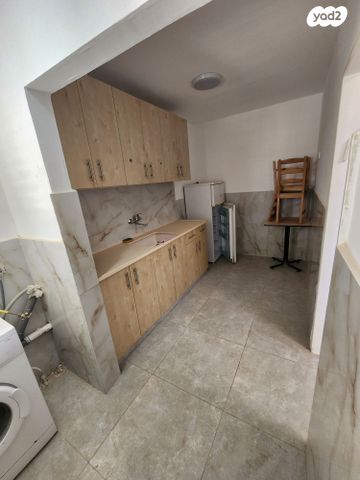 בעלי התוספות 22