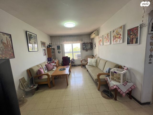 דירה, שדרות השופטים, הנביאים, קרית גת