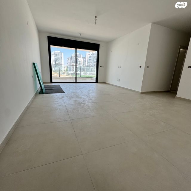 דירה, כרמי הנדיב, אחוזת רוטנר, קרית מלאכי