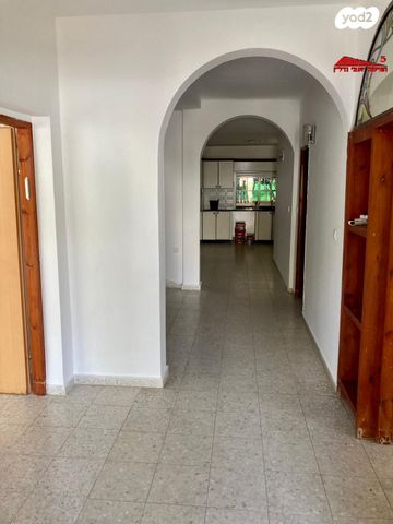 דו משפחתי, דוד המלך, ראשון לציון