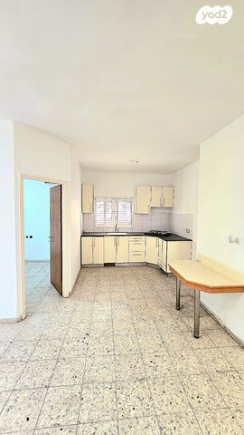 דירה, יעקב משה ברוידה 6, לב המושבה / מרכז העיר, פתח תקווה