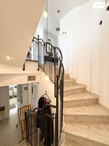 בית פרטי/ קוטג', רפאל דה לה פרגולה, גילה, ירושלים