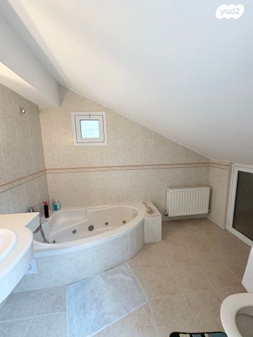 בית פרטי/ קוטג', רפאל דה לה פרגולה, גילה, ירושלים