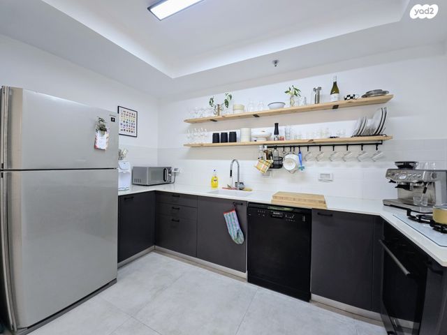 דירה, רעננה