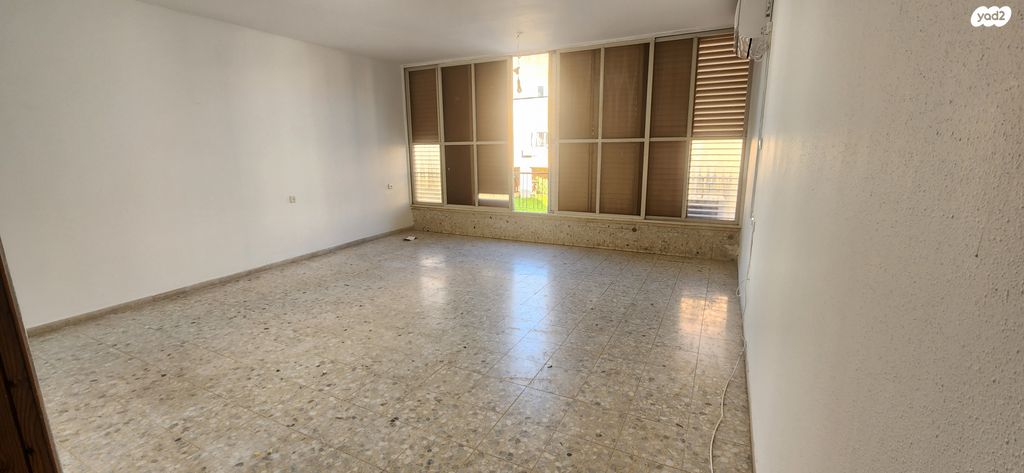 דירה, בנימין זאב באכר, תל חיים, תל אביב יפו