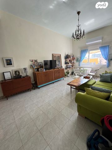 דירה, שבטי ישראל, צהלון, שיכוני חסכון, תל אביב יפו