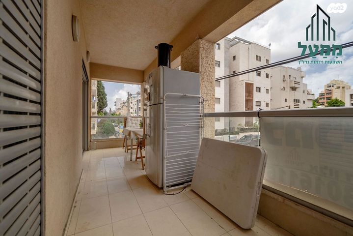 דירה, ביאליק 5, רעננה