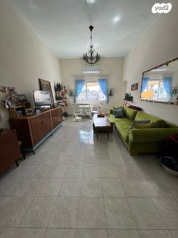 דירה, שבטי ישראל, צהלון, שיכוני חסכון, תל אביב יפו