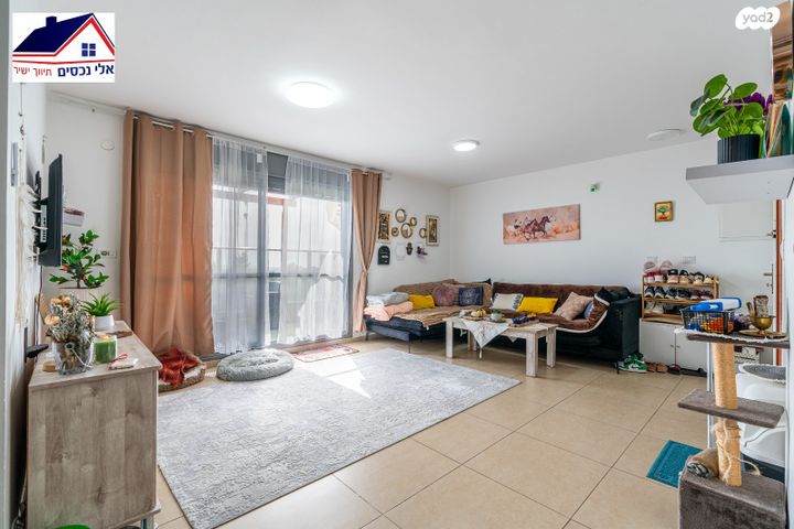 דירה, גפן 55, החורש, חריש