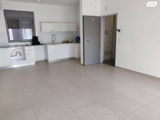 דירה, אודם, חריש