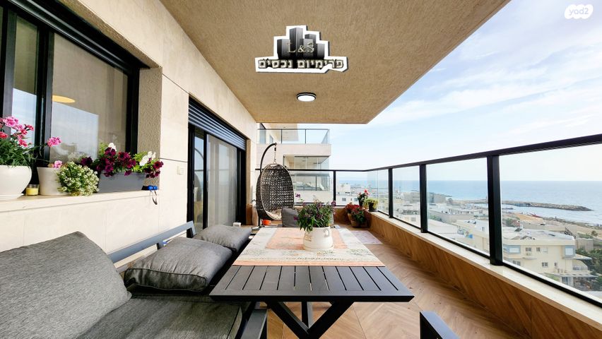 גג/ פנטהאוז, העלייה, נהריה