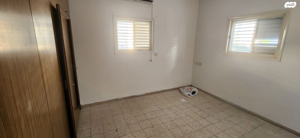 דירה, בנימין זאב באכר, תל חיים, תל אביב יפו