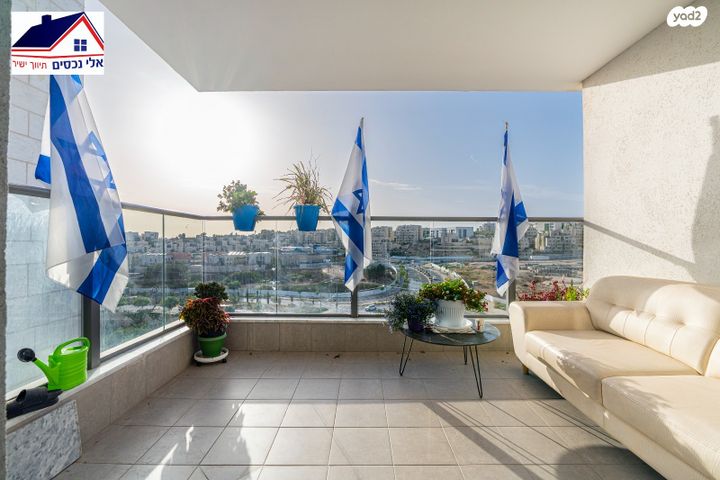 דירה, סביון 32, הפרחים, חריש