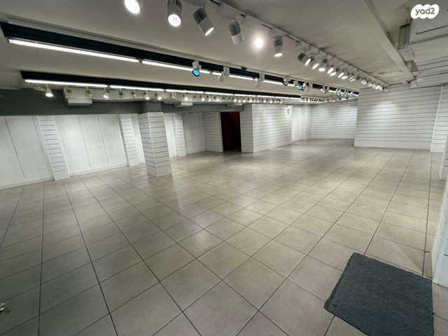 חנויות/ שטח מסחרי, שלבים 2, גבעת הרצל, אזור המלאכה יפו, תל אביב יפו