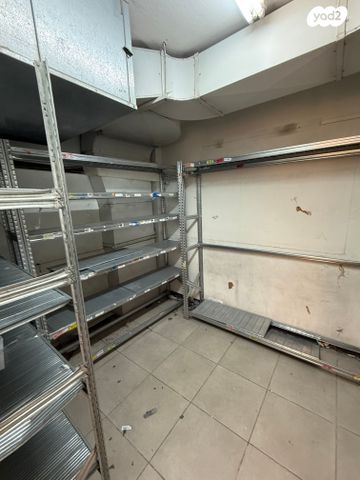 חנויות/ שטח מסחרי, שלבים 2, גבעת הרצל, אזור המלאכה יפו, תל אביב יפו