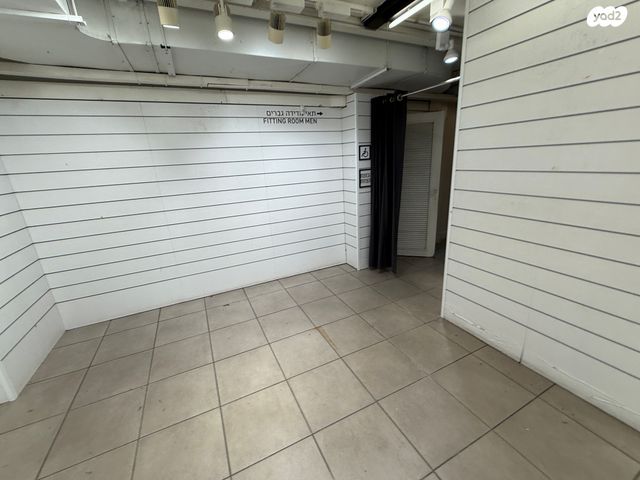 חנויות/ שטח מסחרי, שלבים 2, גבעת הרצל, אזור המלאכה יפו, תל אביב יפו