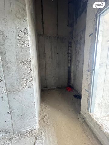 חנויות/ שטח מסחרי, יצחק ארנסט נבנצל, מורדות ארנונה, ירושלים