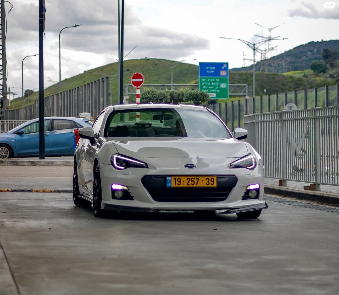 מודעת רכב סובארו BRZ