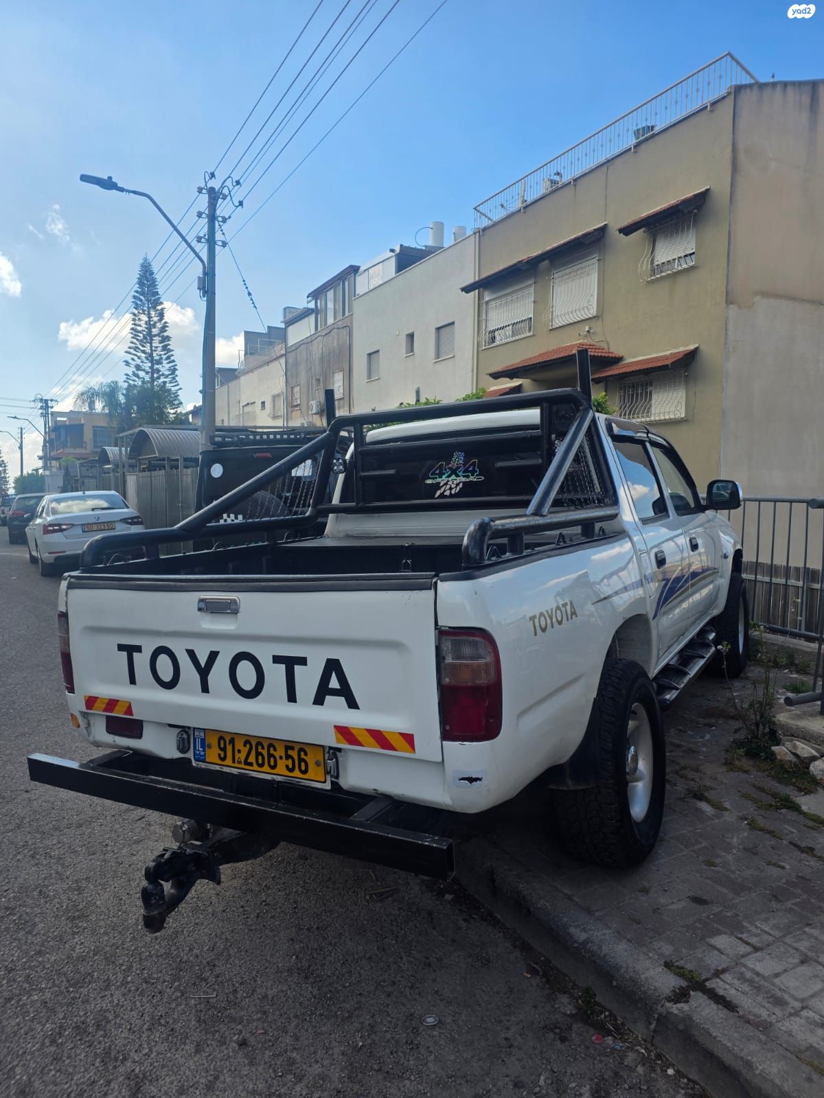מודעת רכב טויוטה היילקס