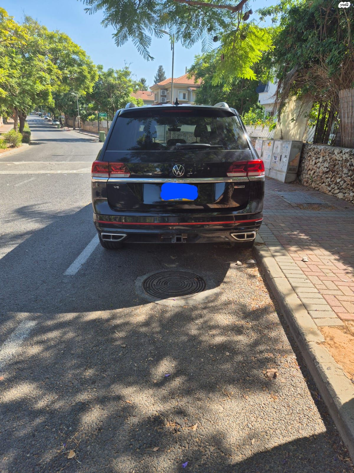 מודעת רכב פולקסווגן אטלס