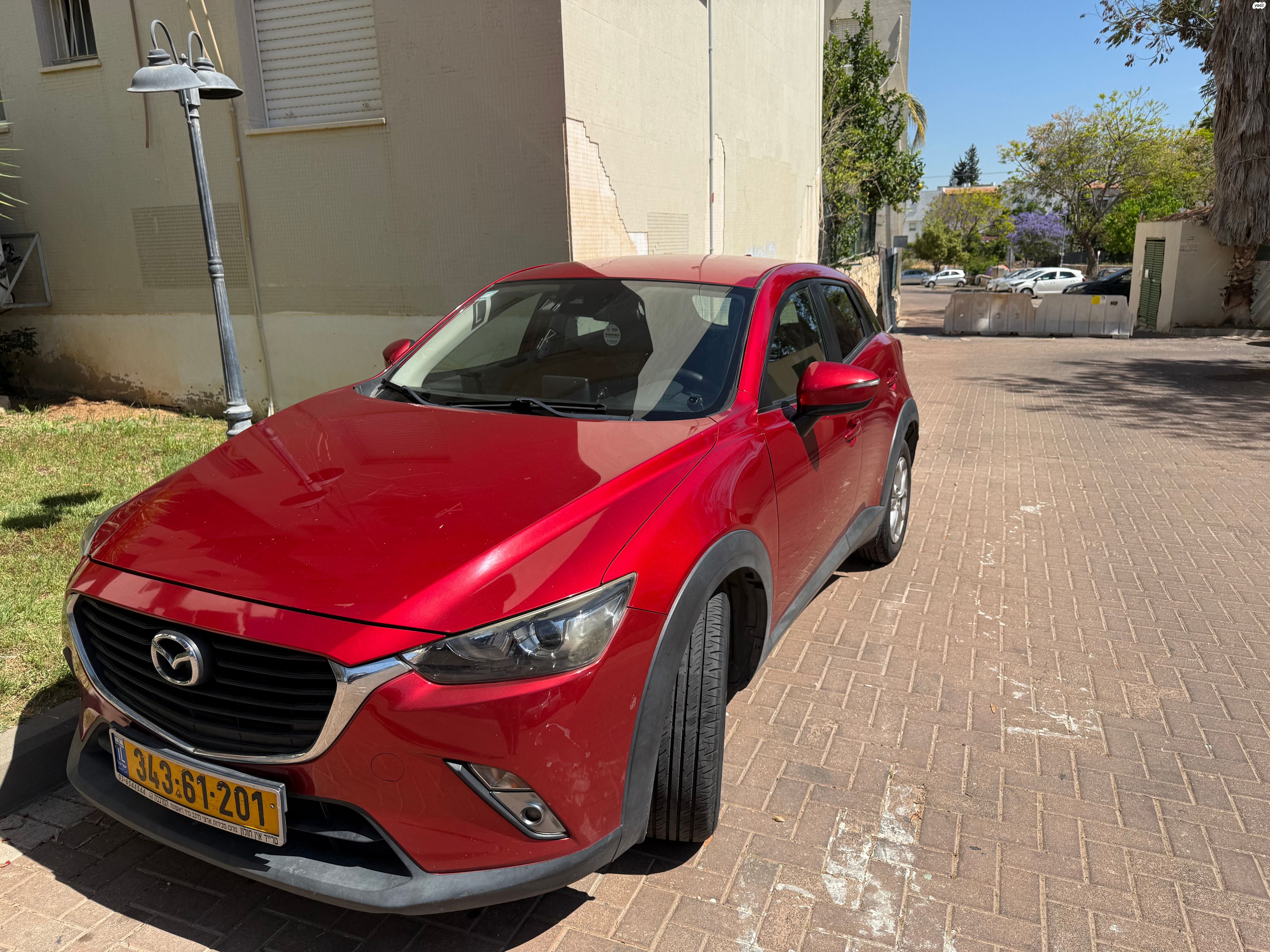 מודעת רכב מאזדה CX-3