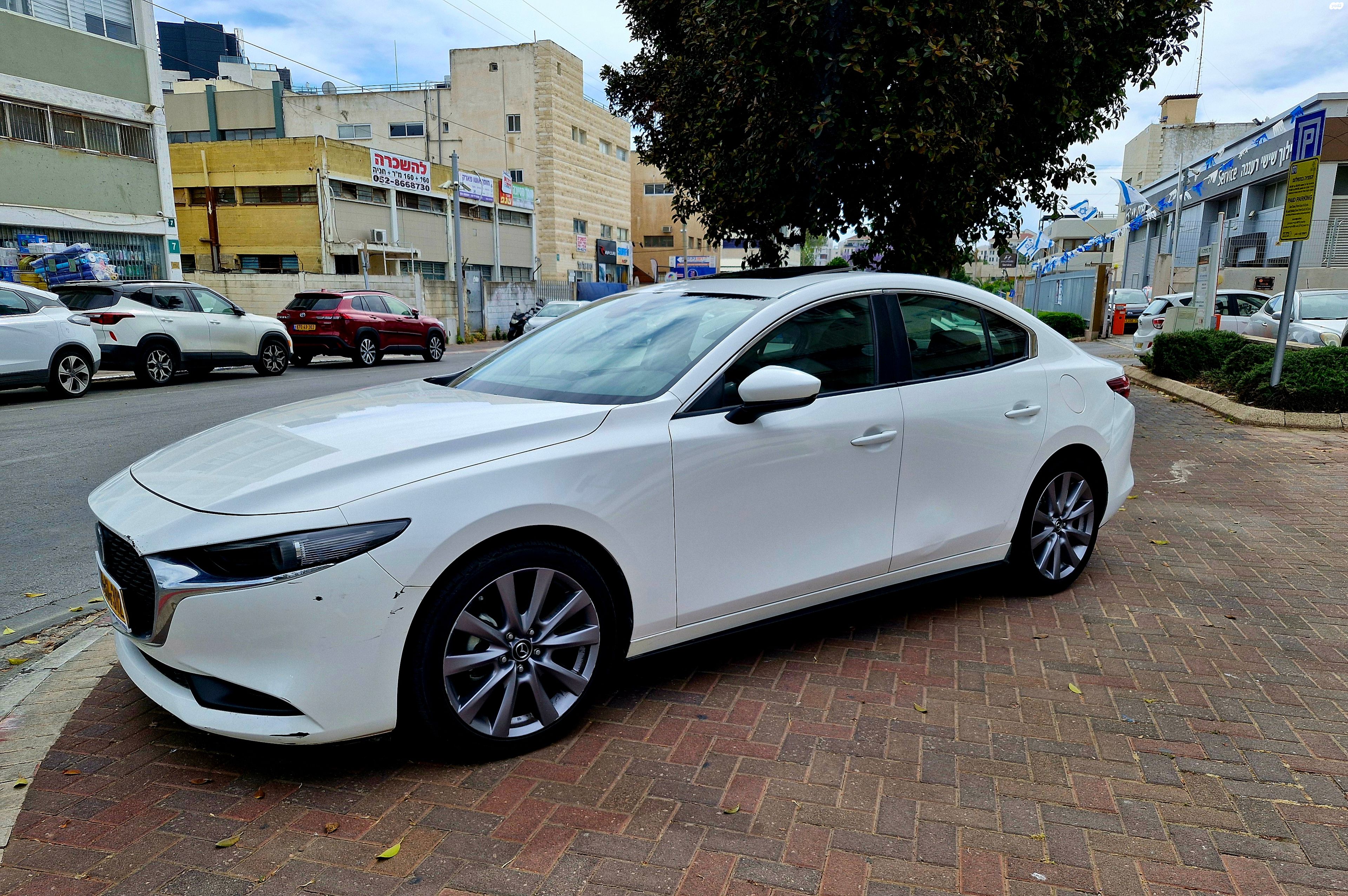 מודעת רכב מאזדה 3 2