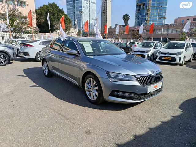 מודעת רכב סקודה סופרב