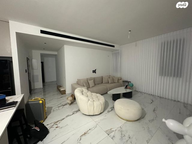 גג/ פנטהאוז, יצחק שמיר 3, נווה שרון / שער העיר, נתיבות