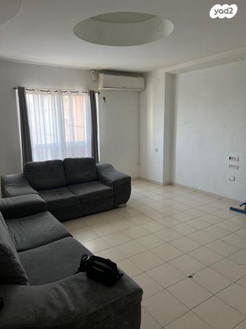 דירה, יציאת תש"ז 1, ההעפלה, קרית גת