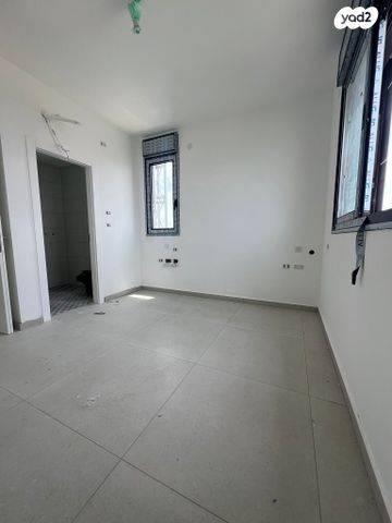 דירה, השבטים, דרום מזרח, בת ים