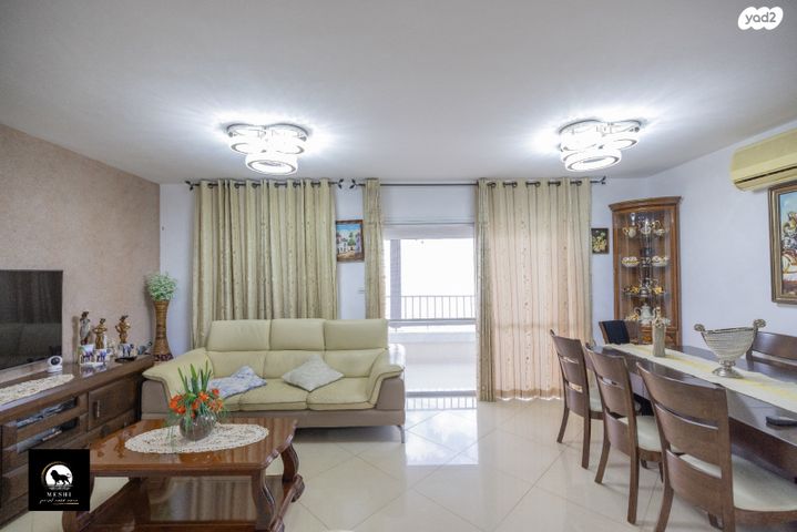 דו משפחתי, חלמונית, מורדות טבריה, טבריה