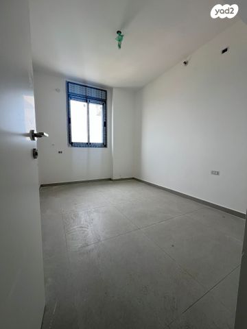 דירה, השבטים, דרום מזרח, בת ים