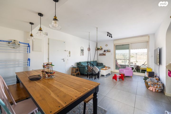 דירה, עמנואל זיסמן, חומת שמואל, הר חומה, ירושלים