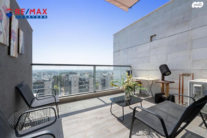 גג/ פנטהאוז, הראשונים, רובע א', אשדוד