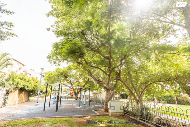 דירת גן, עולי הגרדום, רמת החייל, תל אביב יפו