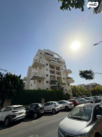 אהרון כצנלסון 