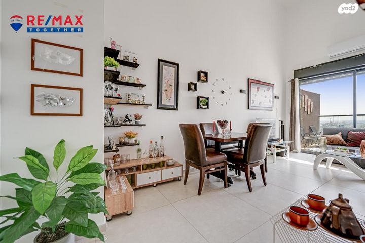 גג/ פנטהאוז, הראשונים, רובע א', אשדוד